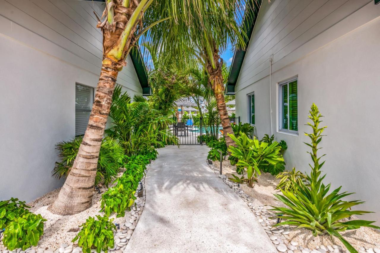 The Retreat At Anna Maria Island Inn Брейдентон-Біч Екстер'єр фото
