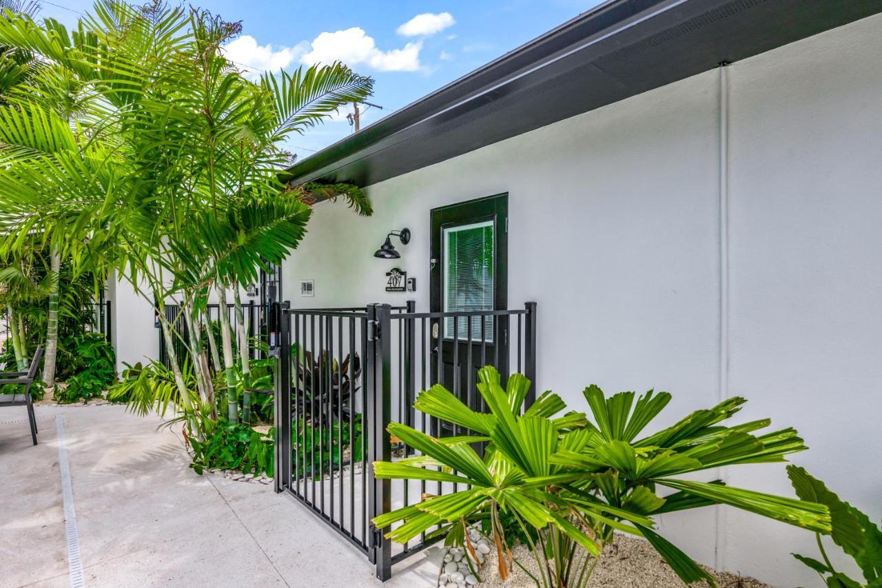 The Retreat At Anna Maria Island Inn Брейдентон-Біч Екстер'єр фото
