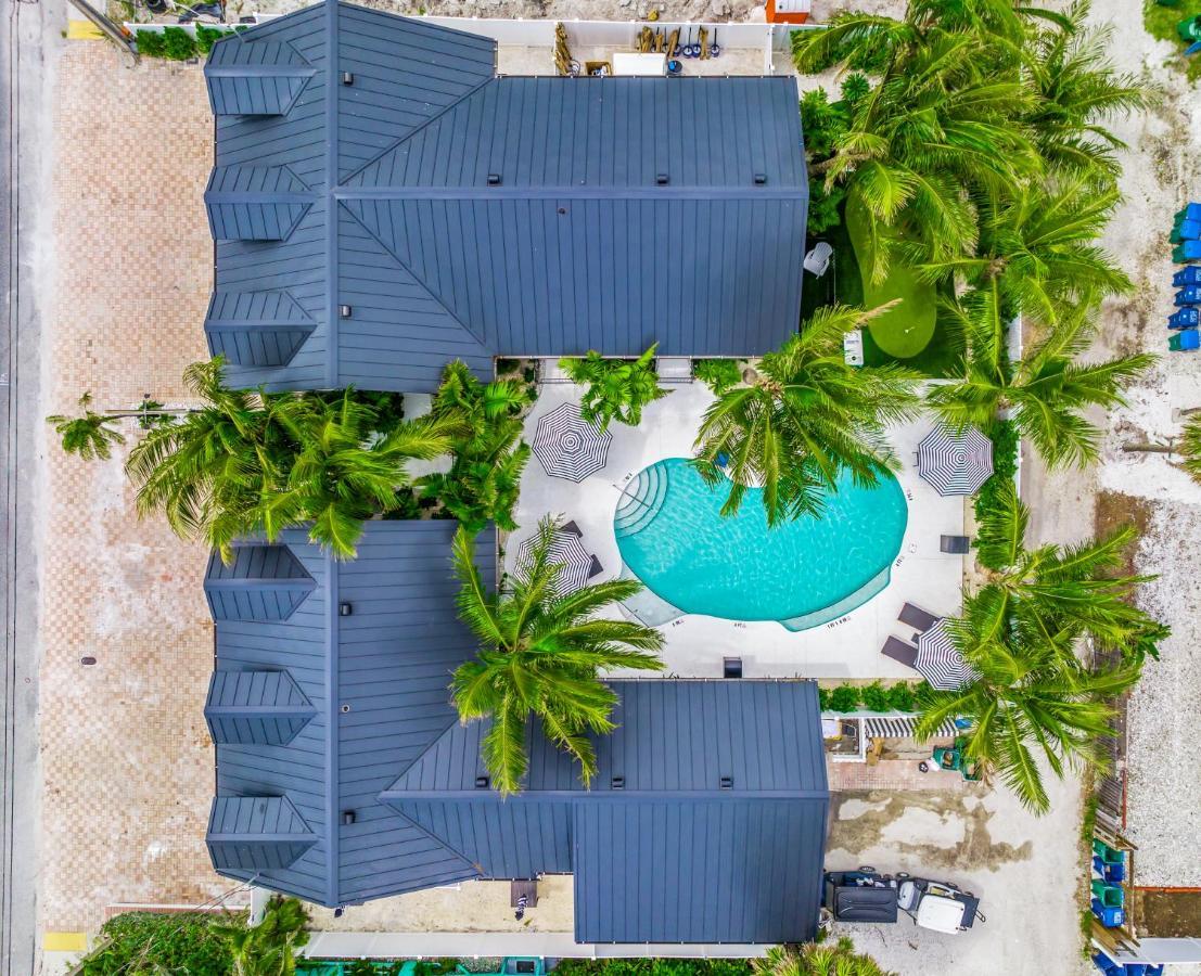 The Retreat At Anna Maria Island Inn Брейдентон-Біч Екстер'єр фото
